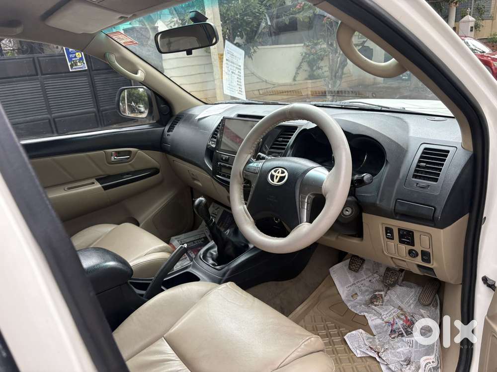 Toyota Fortuner 4x2 Manual, 2014, Diesel