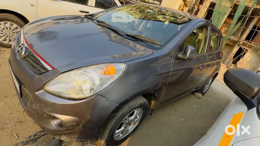 Hyundai I20 2011 Petrol Well Maintained, I Have To Buy New Car