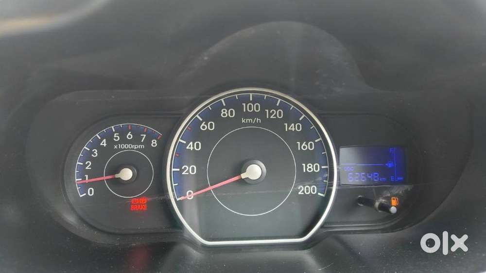 Hyundai I10 Sportz, 2014, Petrol