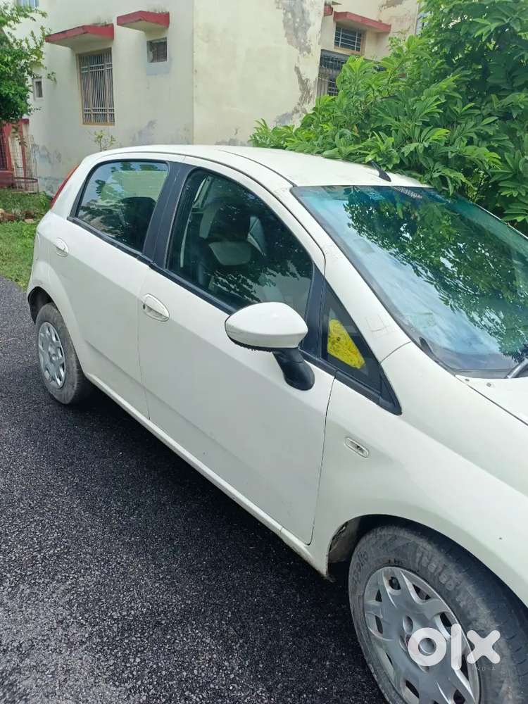 Fiat Punto Evo 2015 Diesel 80000 Km Driven