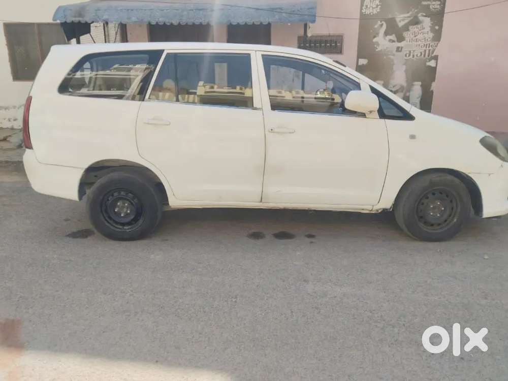 Toyota Innova 2007 Diesel 170000 Km Driven