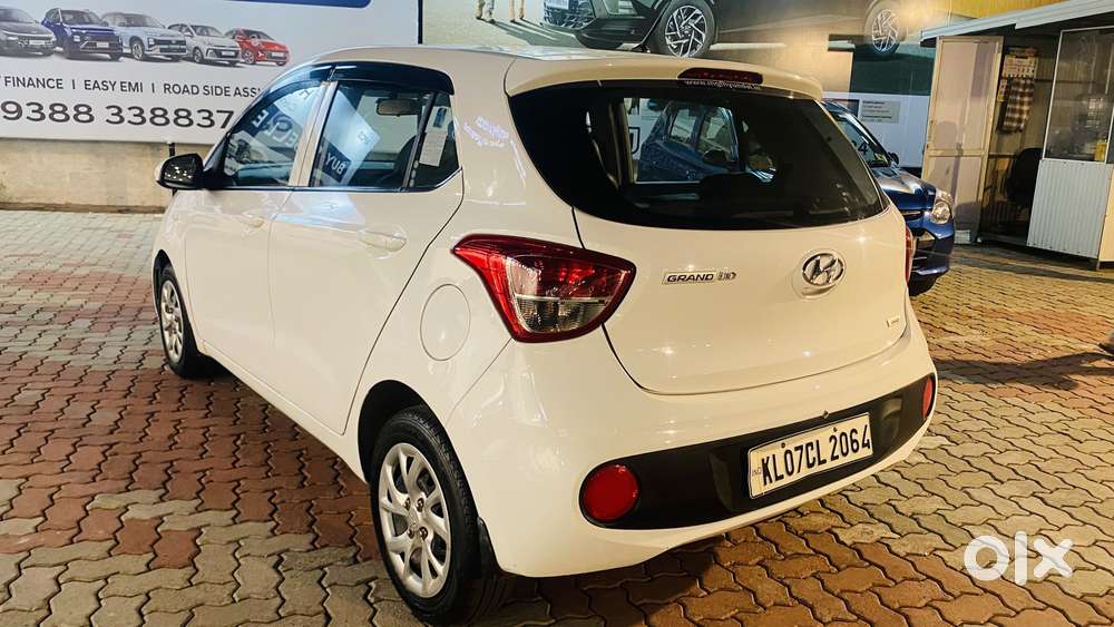 Hyundai Grand I10 Magna O At Petrol, 2017, Petrol