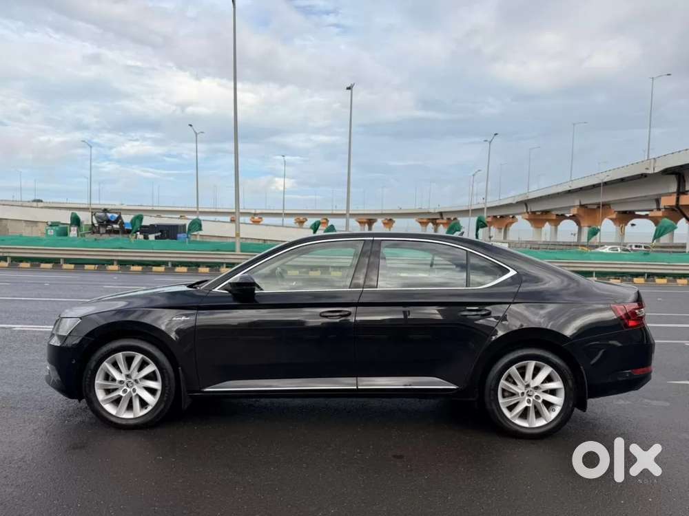 Skoda Superb 2.0 L&k Tsi At, 2019, Petrol