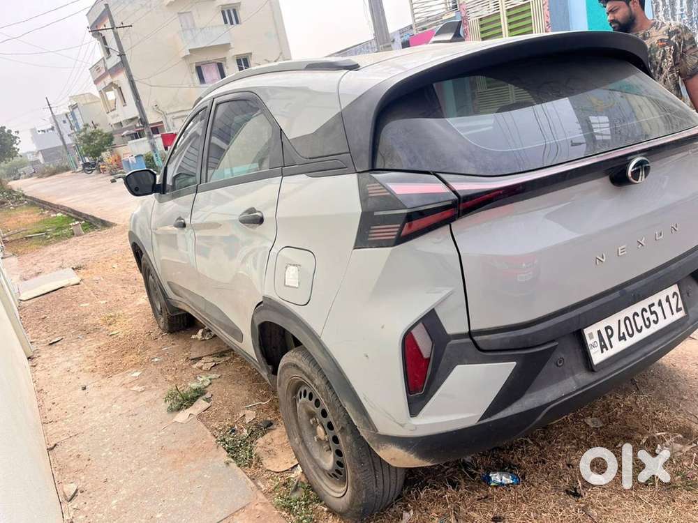 Tata Nexon Petrol 2024