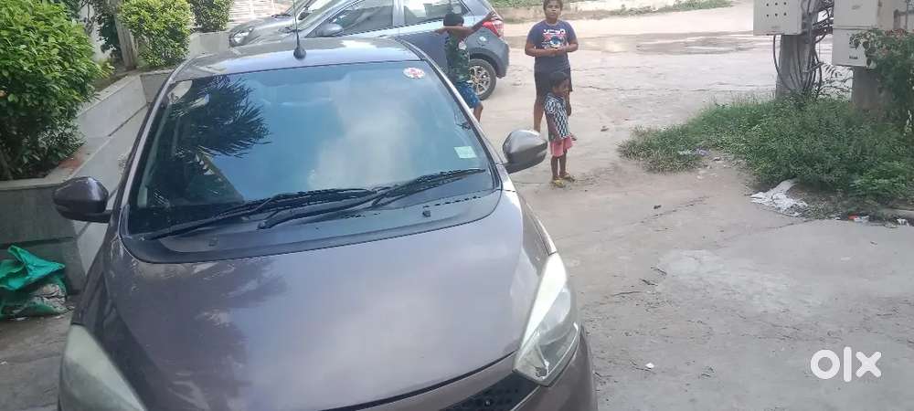 Tata Tiago Xz Diesel 2017