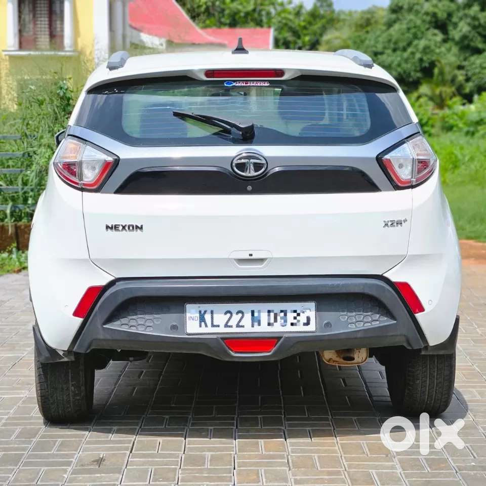 Tata Nexon 1.2 Revotron Xza Plus, 2019, Petrol