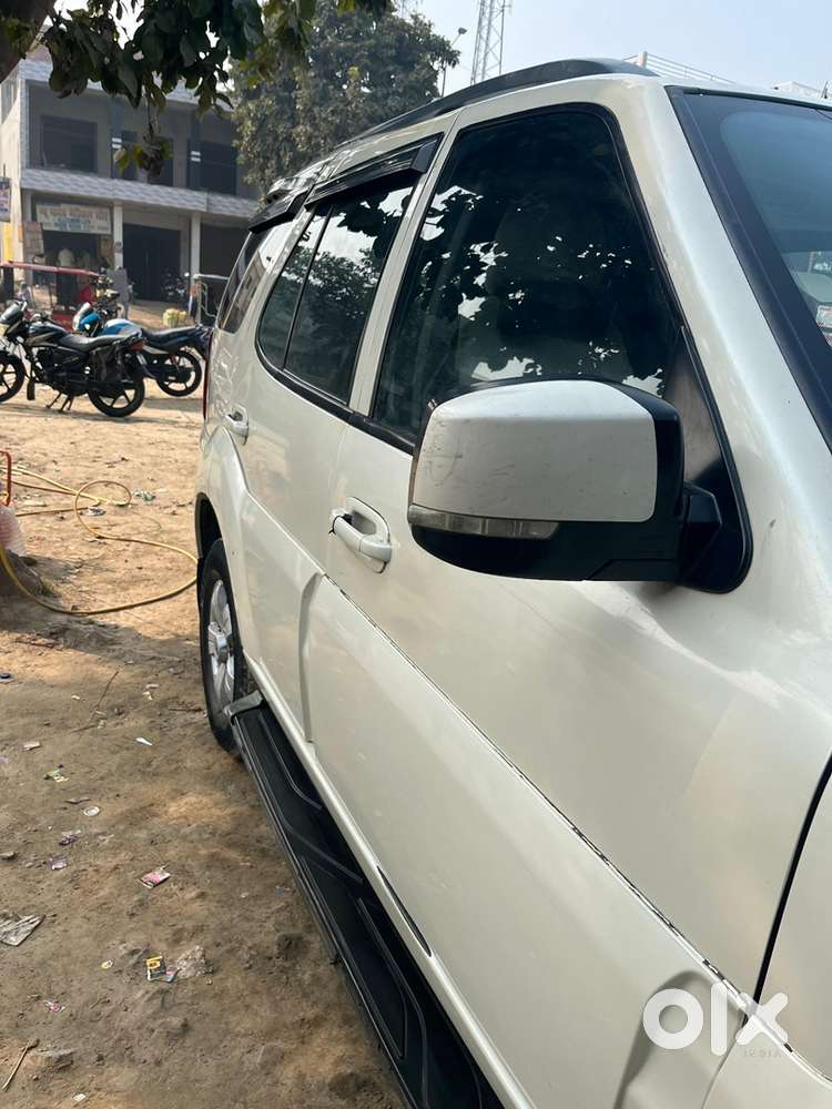 Tata Safari Storme 2015 Car