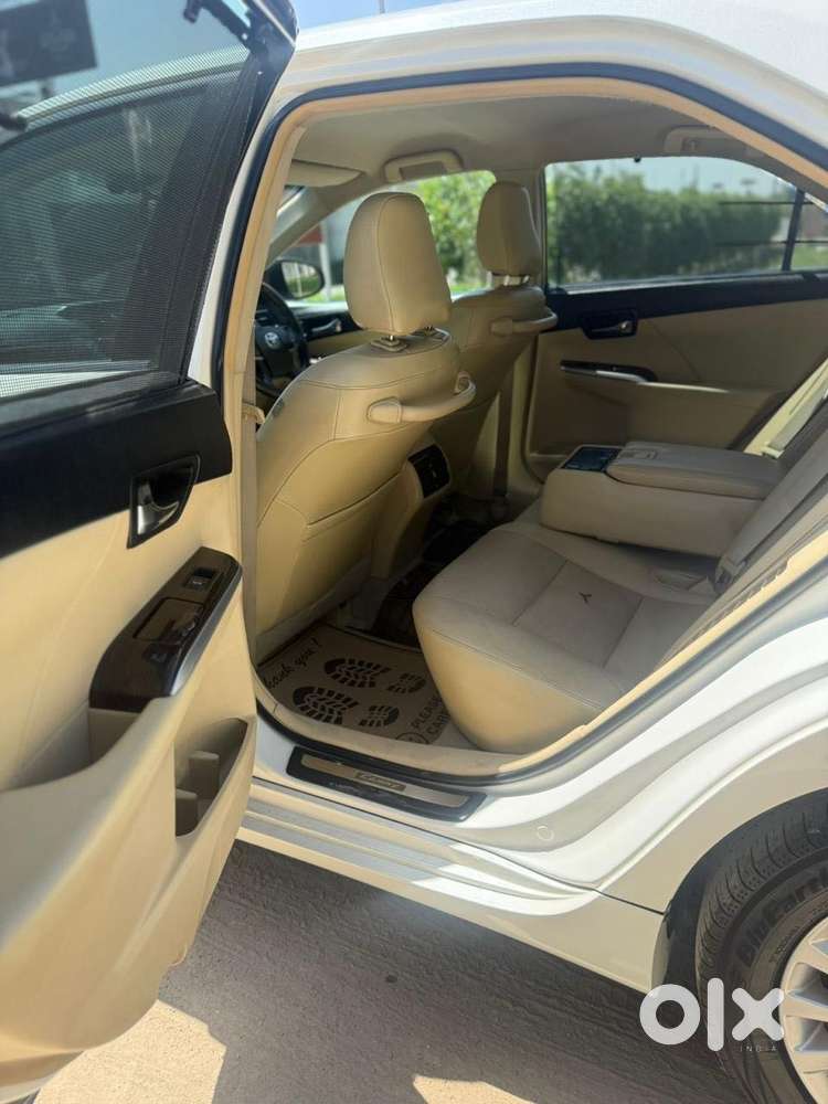 Toyota Camry 2.5 Hybrid, 2015, Petrol