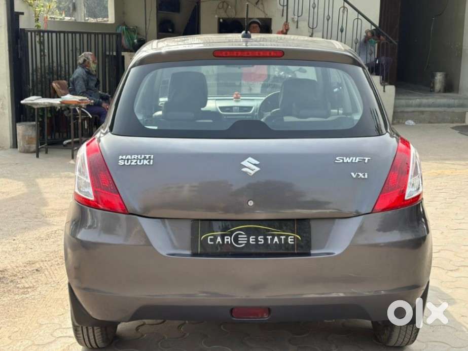 Maruti Suzuki Swift Vxi, 2017, Petrol