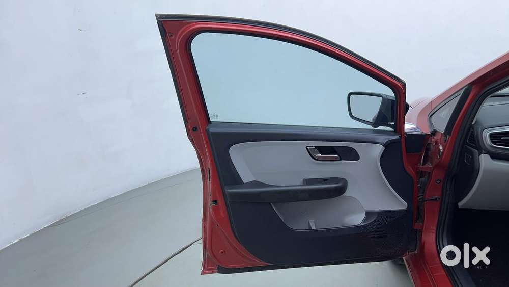 Tata Altroz Xz, 2020, Petrol