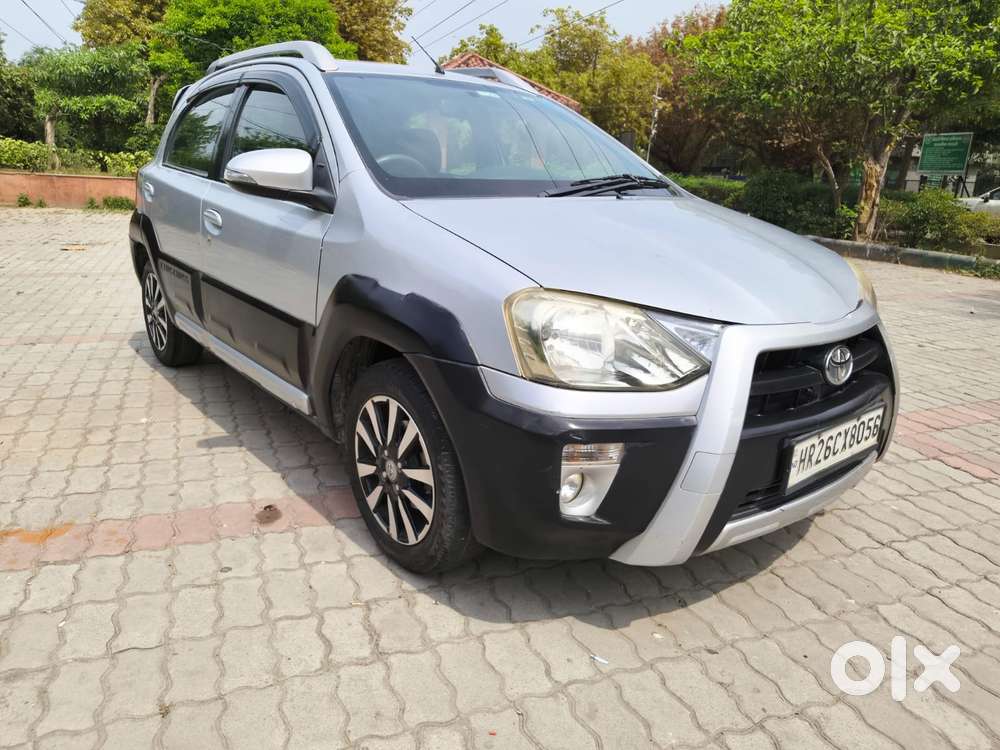 Toyota Etios Cross 1.2l G, 2016, Petrol