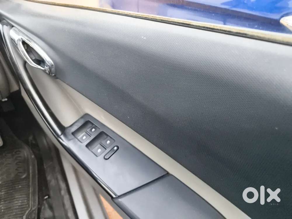 Tata Tiago Xe, 2016, Petrol