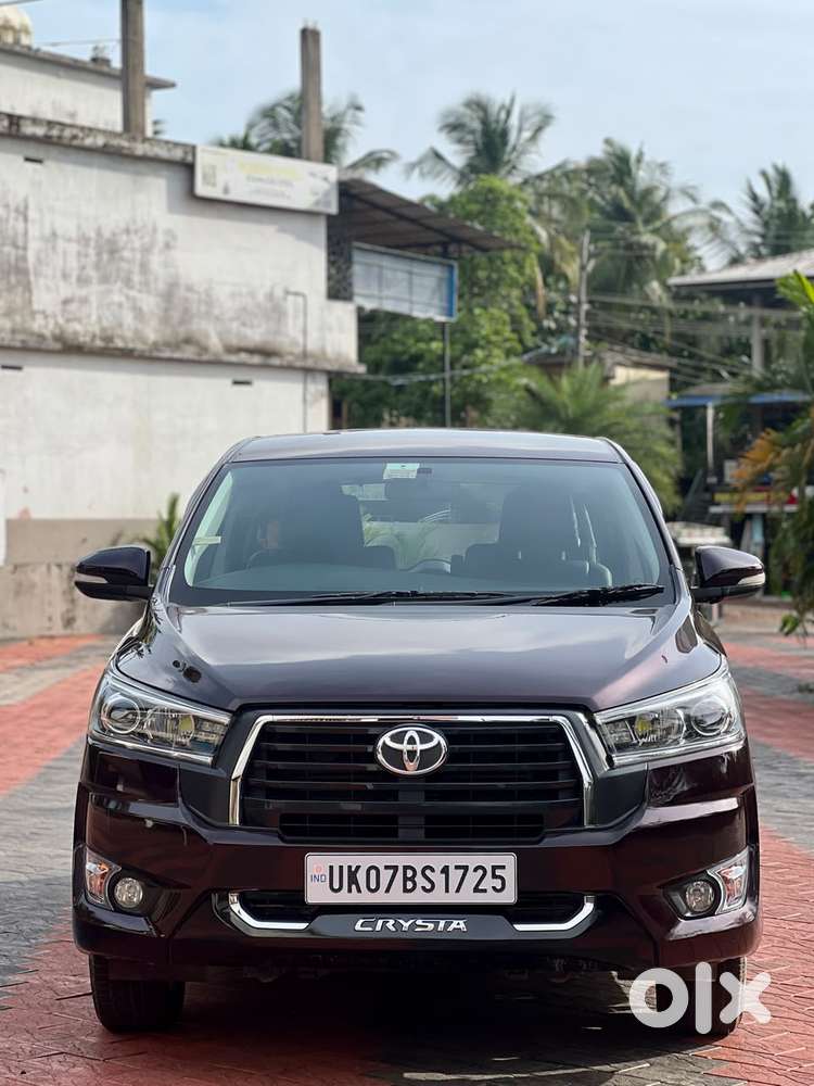 Toyota Innova Crysta 2.4 V 7 Str, 2016, Diesel