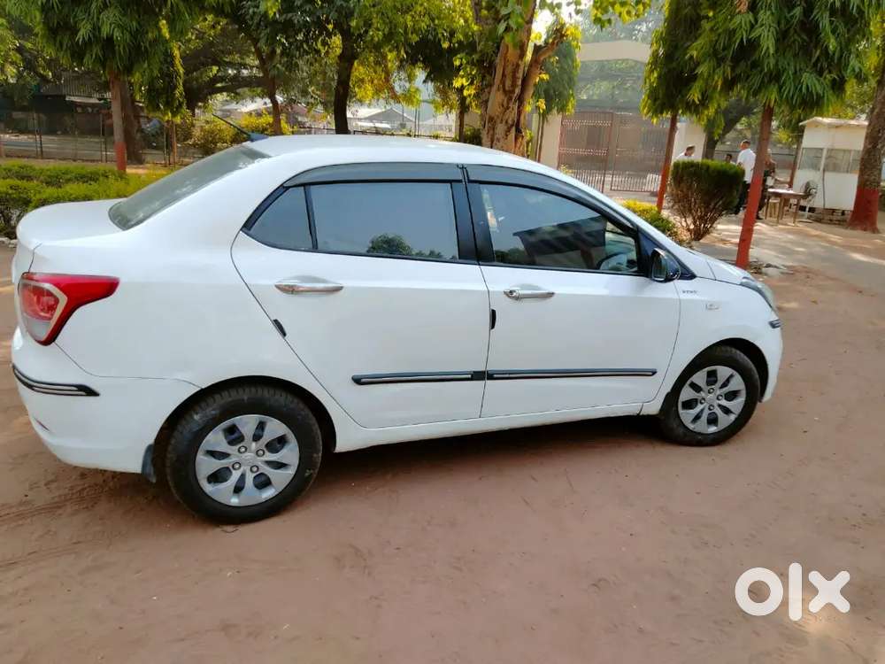 Hyundai Xcent 2015 Cng