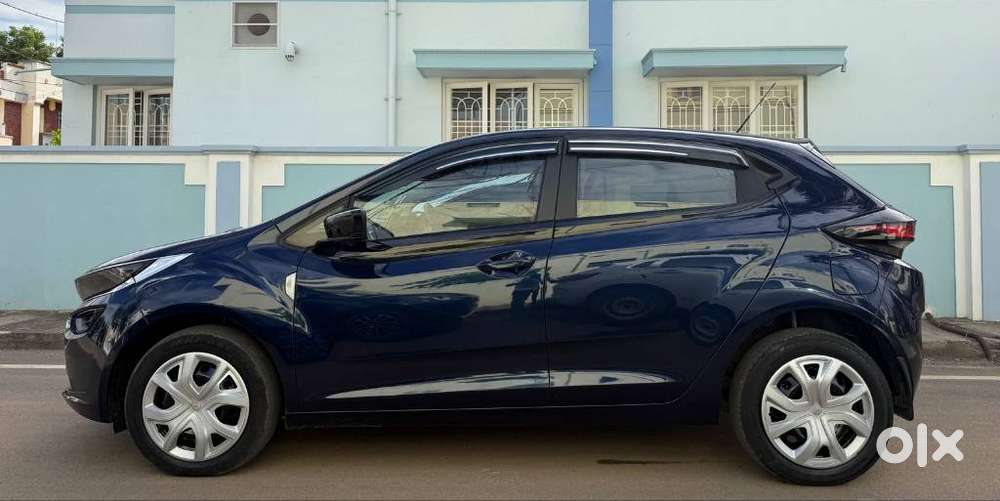 Tata Altroz 1.2 Xm, 2024, Petrol
