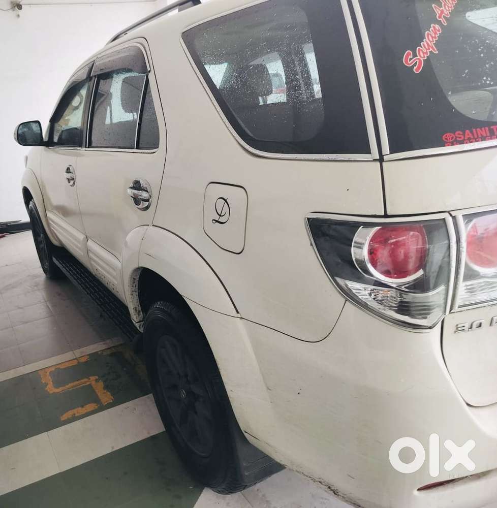 Toyota Fortuner 3.0 4x2 Mt, 2015, Diesel