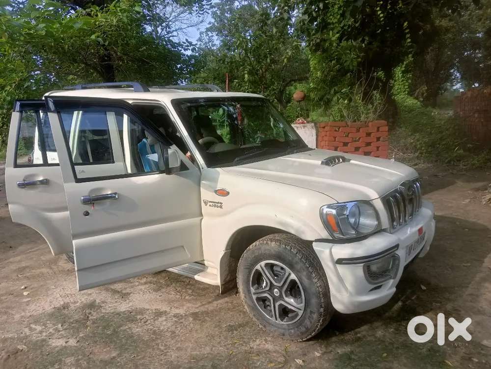 Mahindra Scorpio Classic 2010 Diesel Manual
