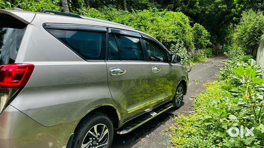 Toyota Innova Crysta 2022 Diesel 71358 Km Driven