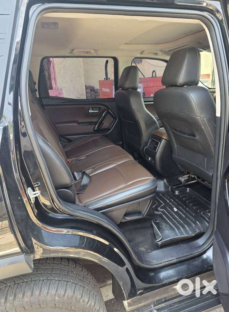 Mahindra Scorpio-n 2.2 Z8 Diesel Mt 4wd 7 Str, 2023, Diesel