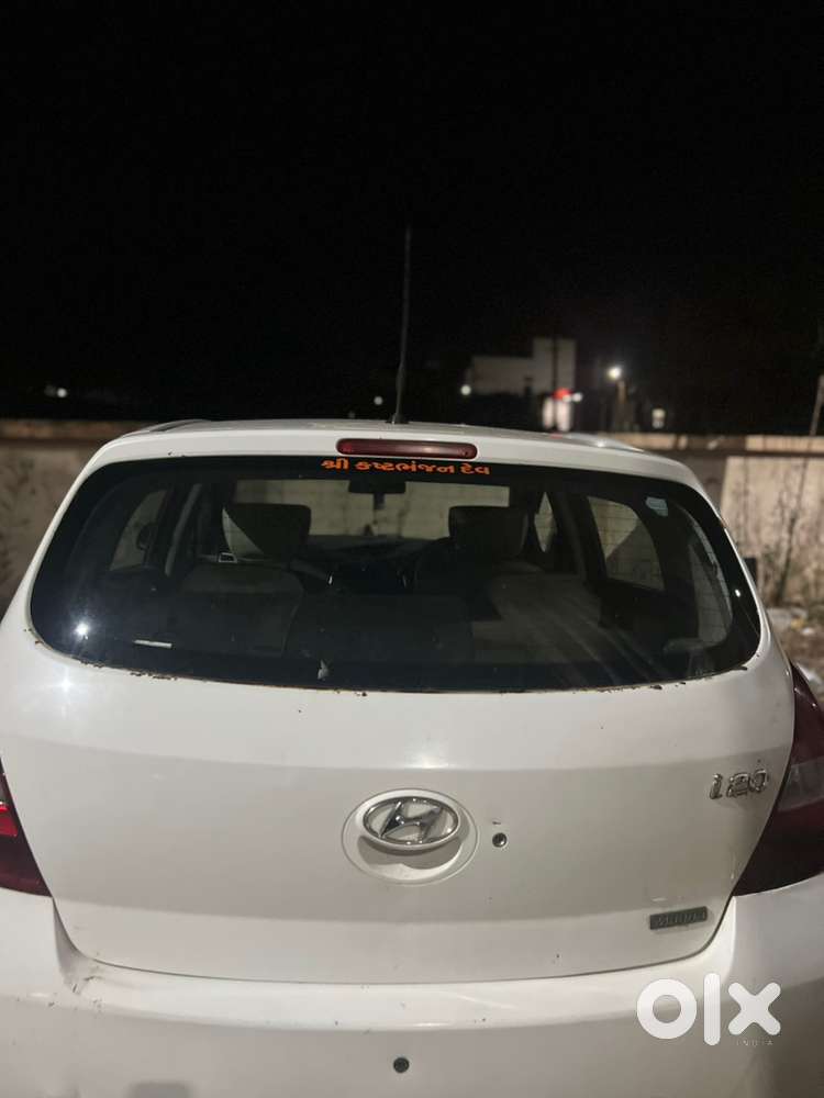 Hyundai Car Manual 2011