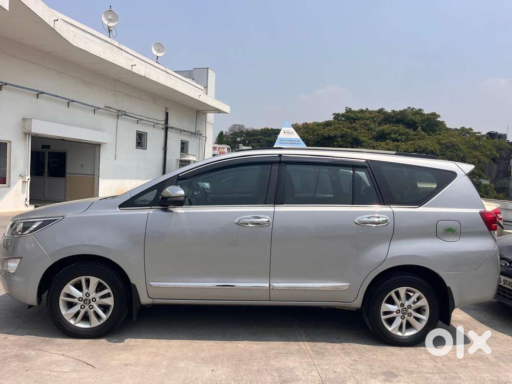 Toyota Innova Crysta 2.4 G Mt, 2018, Diesel