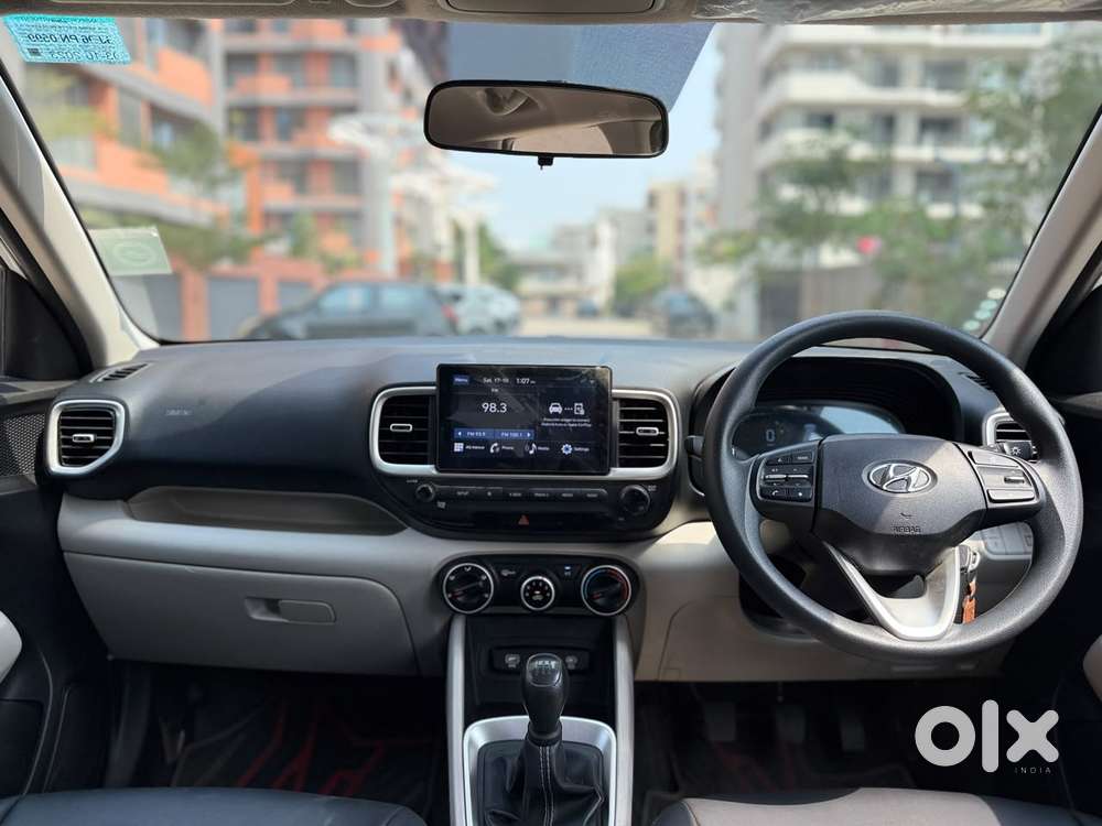 Hyundai Venue 1.2 S Plus, 2023, Petrol
