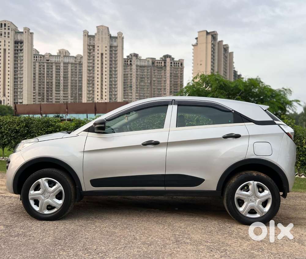 Tata Nexon 1.2 Revotron Xma, 2018, Petrol