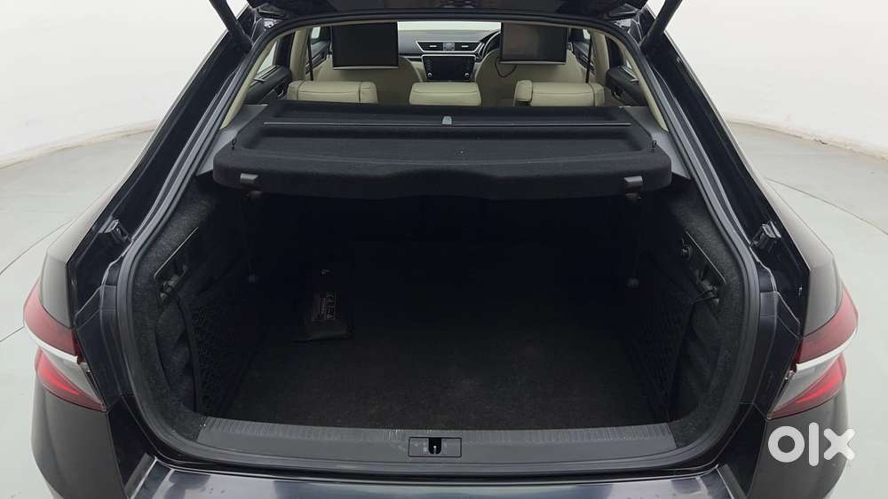 Skoda Superb L&k 1.8 Tsi At, 2022, Petrol