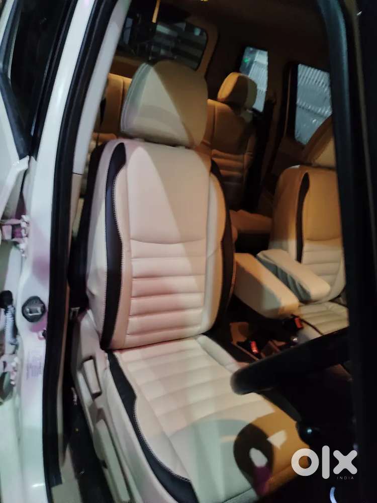 Tuv 300 (2016) Dual Tone Colour