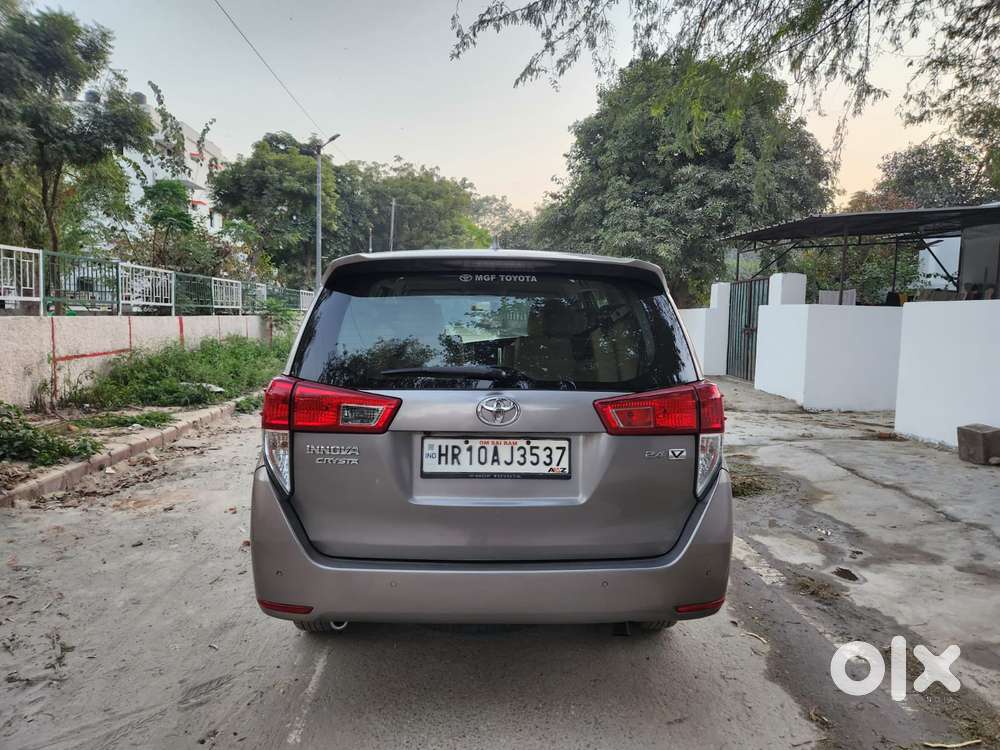 Toyota Innova Crysta 2.4 Vx Mt, 2020