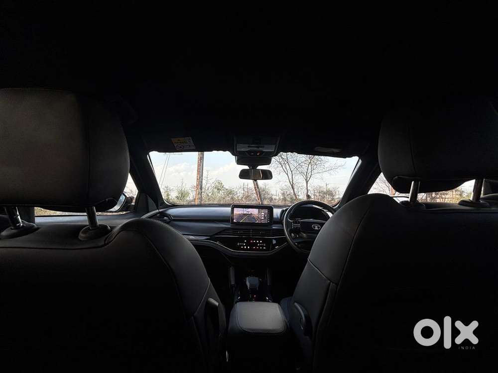 Tata Safari 2024 Adventure Plus  Dark At 8600km, Black, Single Owner