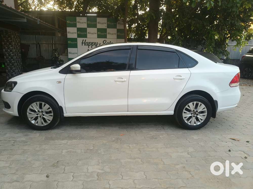 Volkswagen Vento 1.2 Tsi Highline At, 2015, Petrol