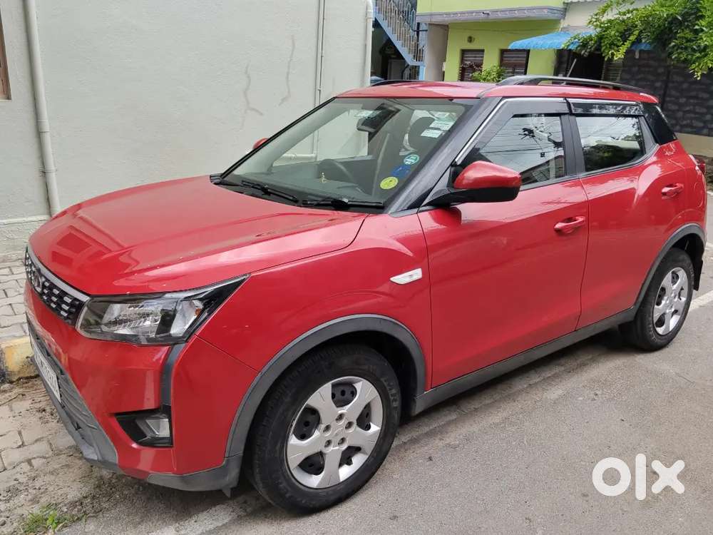 Mahindra Xuv300 2022 Petrol Well Maintained