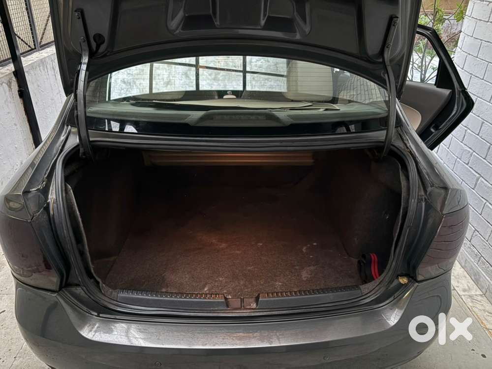 Volkswagen Vento Diesel Manual 2014