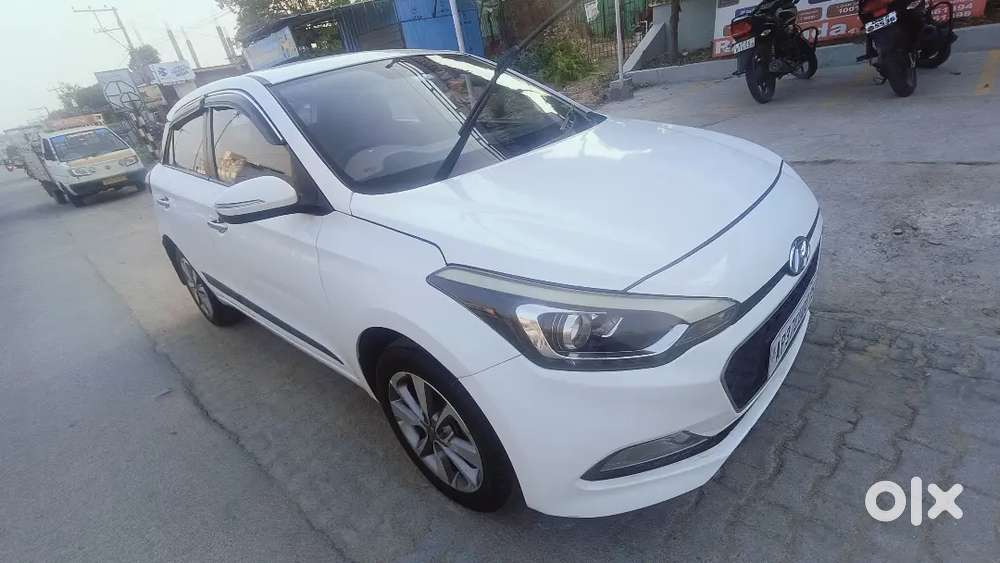 Full Insurance, Key Less Entry, Push Button, Good Condition