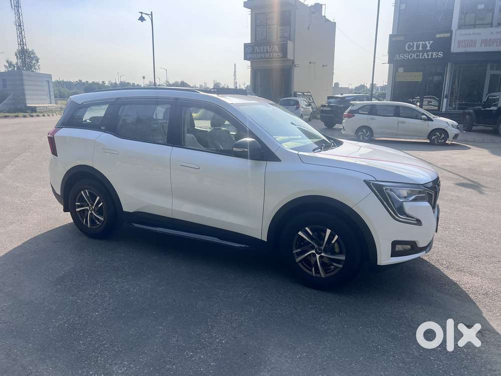 Mahindra Xuv700 2.2 Ax 5 Diesel Mt 7 Str, 2023, Diesel