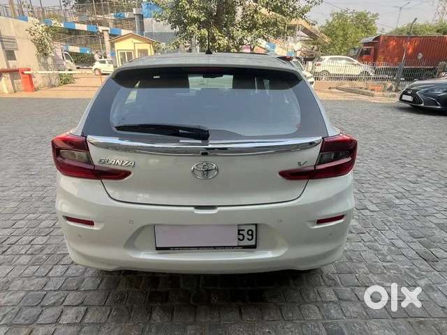 Toyota Glanza 1.2 V Amt, 2024, Petrol