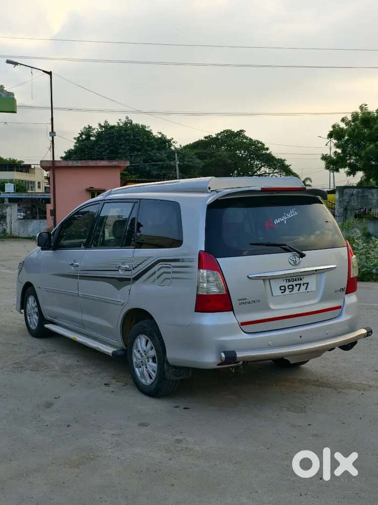 Toyota Innova 2010 Diesel 210000 Km Driven