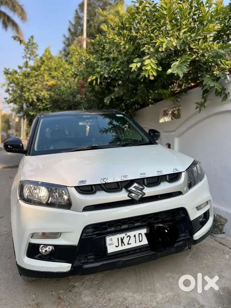 Maruti Suzuki Brezza 2017. Less Driven. Vip No. 2222