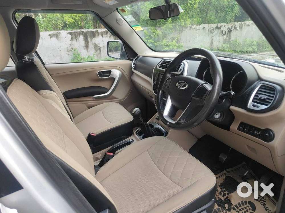 Mahindra Tuv 300 T10 Opt, 2019, Diesel