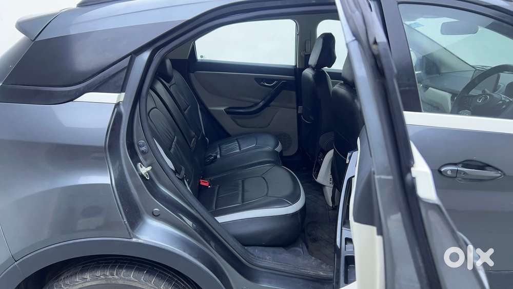 Tata Nexon 1.2 Revotron Xza Plus, 2021, Petrol