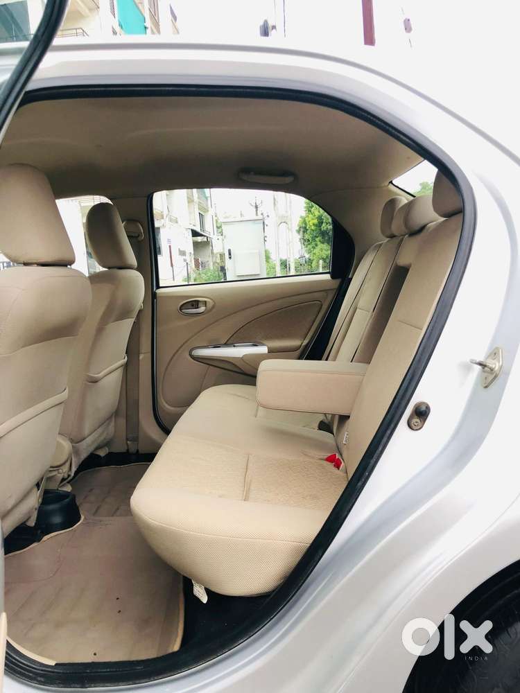 Toyota Etios 1.5 V, 2017, Petrol