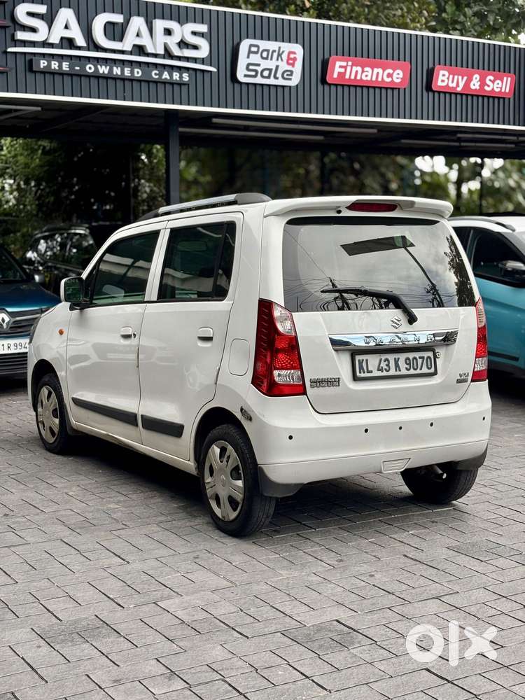 Maruti Suzuki Wagon R 1.0 Vxi Amt, 2018, Cng & Hybrids