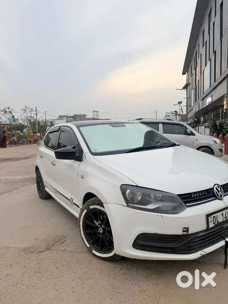 Volkswagen Polo 2012 Petrol 80000 Km Driven