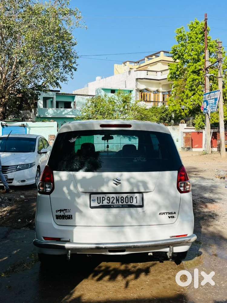 Maruti Suzuki Ertiga 2013 Diesel 130000 Km Driven