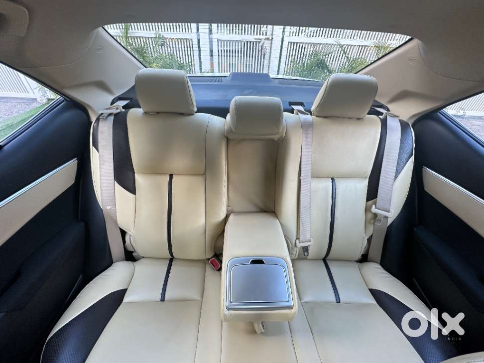 Toyota Corolla Altis 1.8 Gl, 2018, Petrol