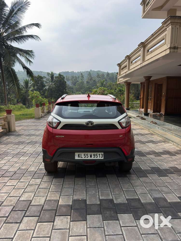 Tata Nexon 1.5 Revotorq Xt Plus, 2017, Petrol