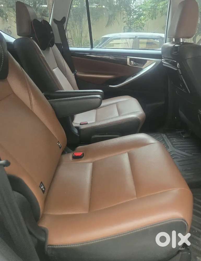 Toyota Innova Crysta Zx At 2022 Diesel