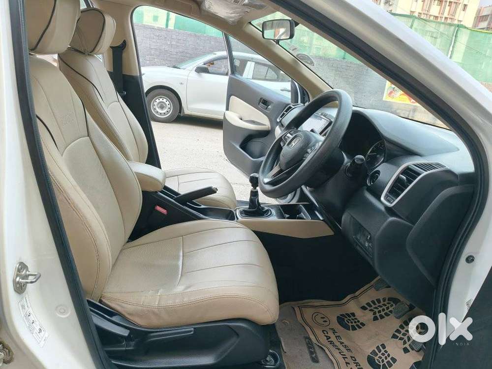 Honda City 1.5 V 5th Gen I-vtec Mt, 2022, Petrol