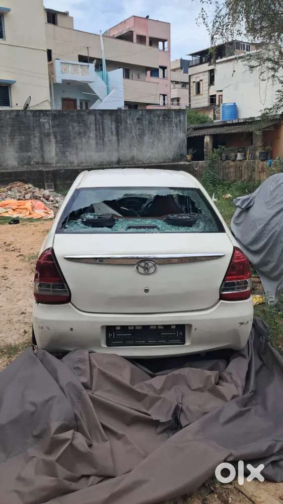 Toyota Etios 2012 Diesel 100000 Km Driven